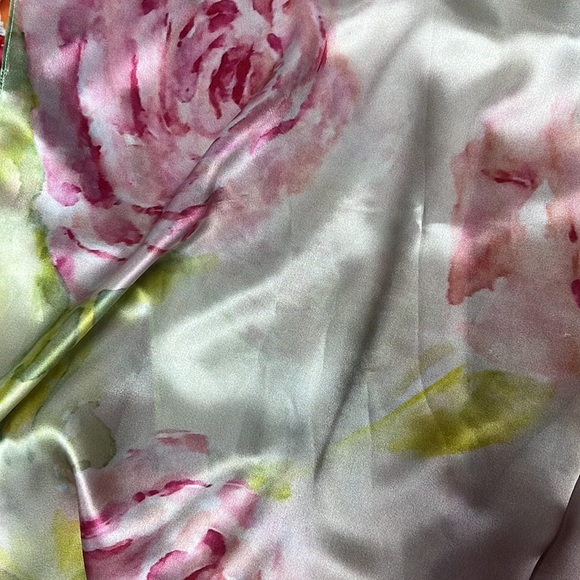 Silk scarf Rose garden hand made - Picture 4 of 5